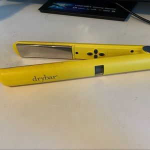 Drybar straightener